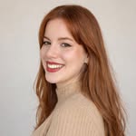 Regina Puig / Mamá emprendedora/ Redes Sociales & UGC